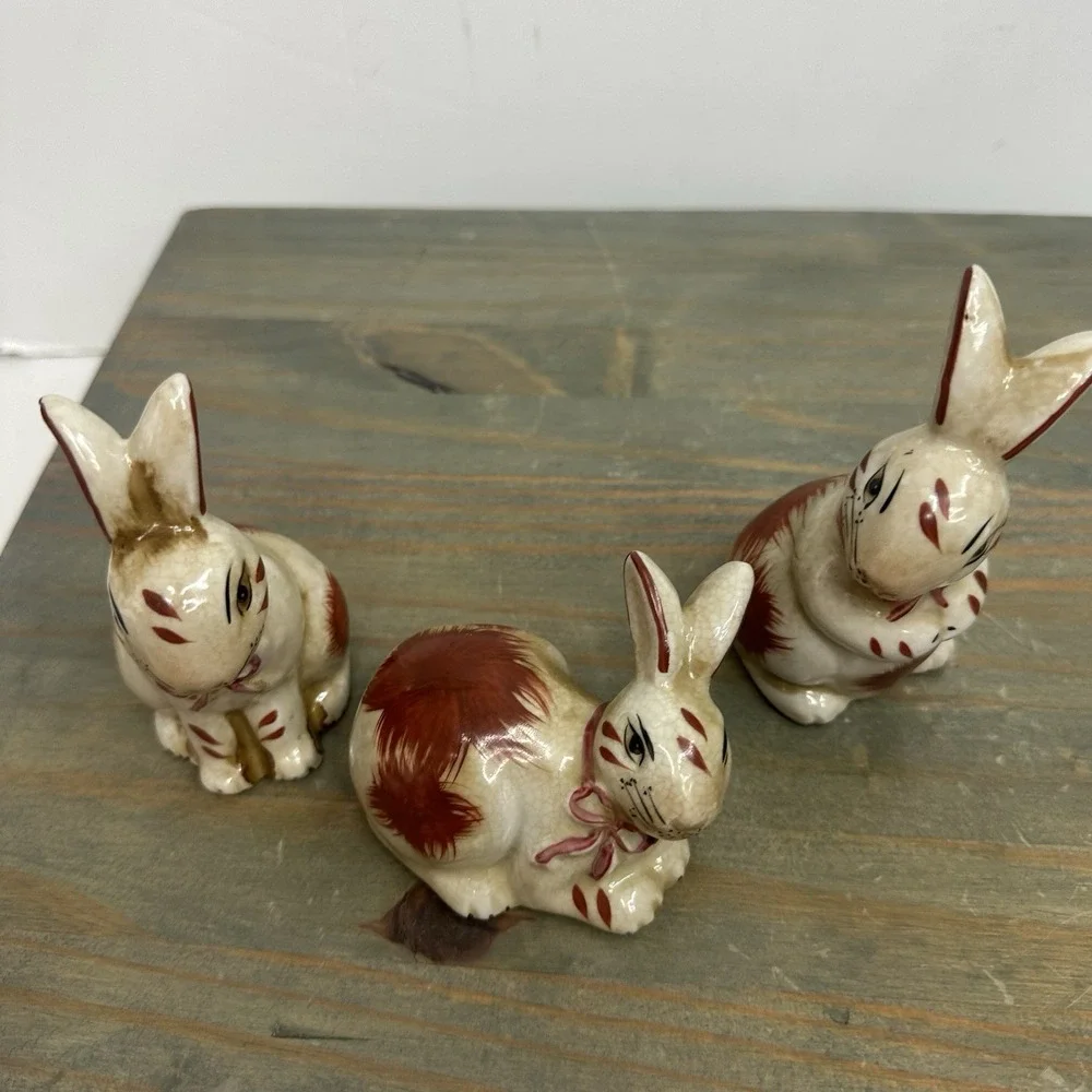 Lot Of 3 Staffordshire Style Bunny Rabbit Small Porcelain Figurine 3-4